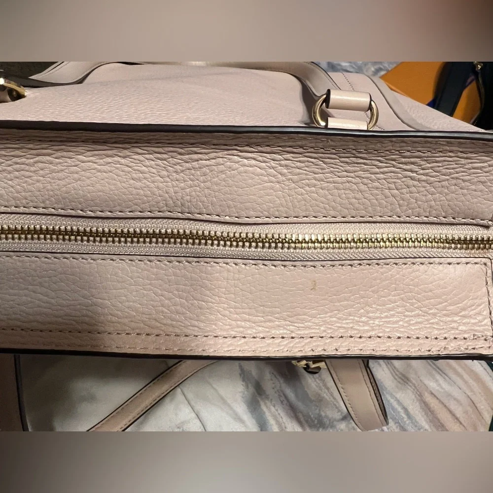 Michael Kors - Picture 2 of 5